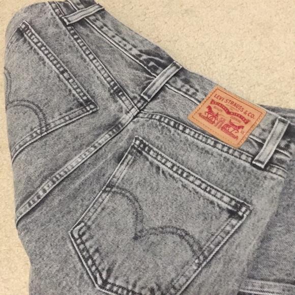 Levis - Picture 4 of 4